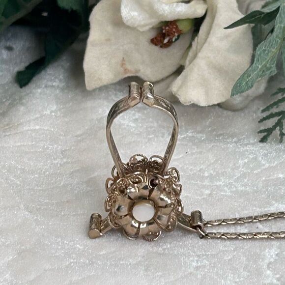 Rare Vtg Glove Purse Scarf Opera Size 3 1/4" Gold-tone Floral Engraved MOP Inset - Picture 3 of 14